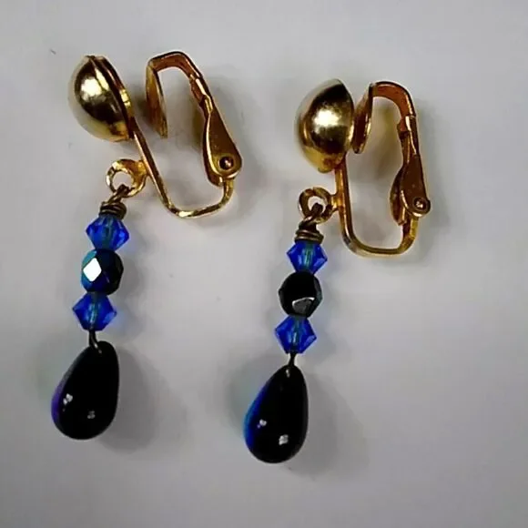 Vintage Earrings - Picture 3 of 6